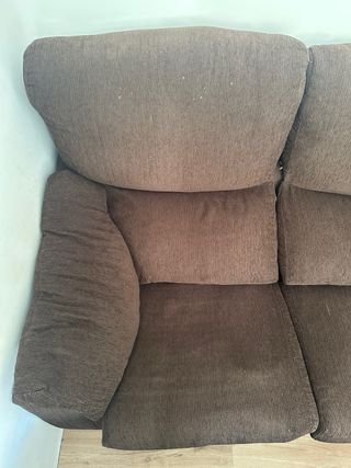 Sofá marrón 2 plazas