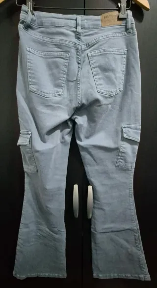 Pantalón cargo acampanado Brownie