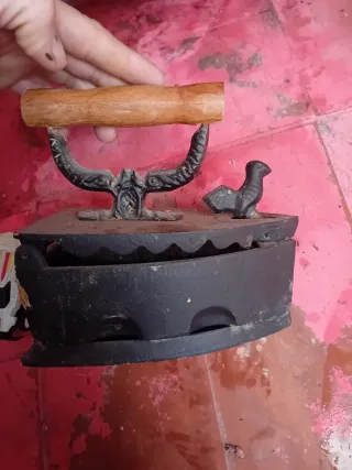 Plancha de carbón antigua