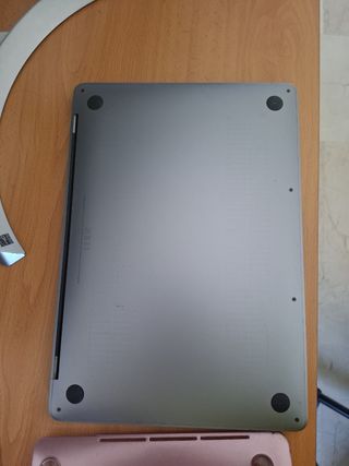 Macbook Pro 13" pantalla rota pero funcional