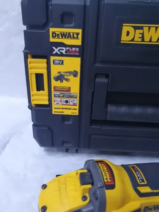 Amoladora a batería DeWalt + 2 baterías