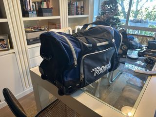 Pack Hockey: Bolsa, Guantes y protecciones