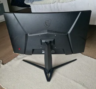 Monitor MSI Curvo 24"