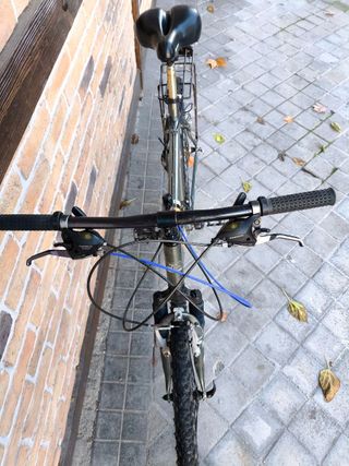 Bicicleta Urbana Trekking Ligera y Cómoda