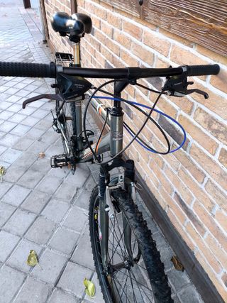 Bicicleta Urbana Trekking Ligera y Cómoda