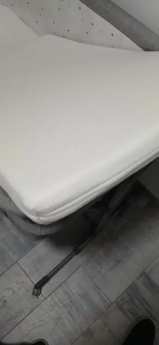 Minicuna gris con colchón