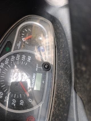 Suzuki Burgman 125 gris