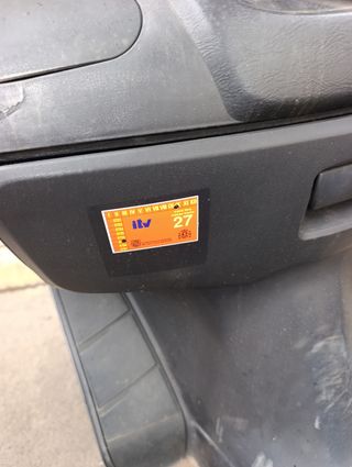 Suzuki Burgman 125 gris