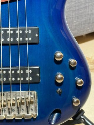 Bajo Ibanez SR370E Azul