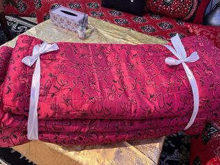 Salón Marroquí Terciopelo Rojo y Negro