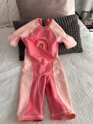 Neopreno talla 3 Niña Arcoíris UPF 50+