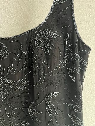 Blusa tirantes pedrería negra y plateada