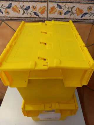 Cajones de plástico resistentes