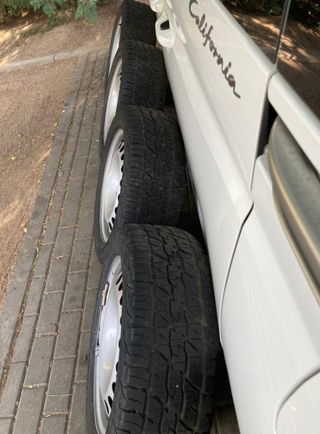 4 Neumáticos de Invierno con Llantas de 17"