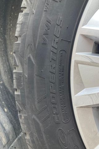 4 Neumáticos de Invierno con Llantas de 17"