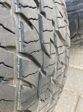 4 Neumáticos de Invierno con Llantas de 17"