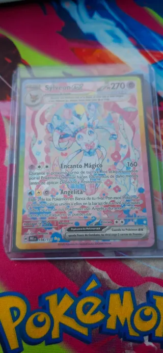 Carta Pokémon Sylveon EX 156/137