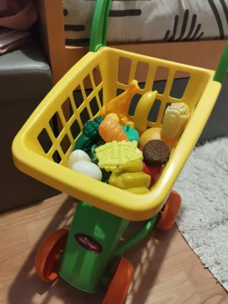 Carrito de la compra de juguete
