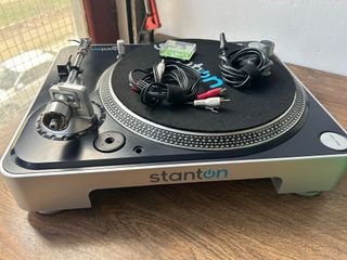 Tocadiscos DJ Stanton T.50