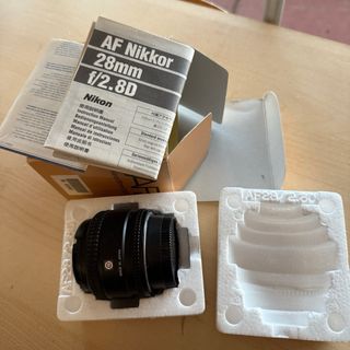 Objetivo Nikon AF Nikkor 28mm f/2.8 D