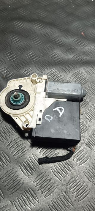 Motor Elevalunas Delantero Derecho Seat Leon 2012