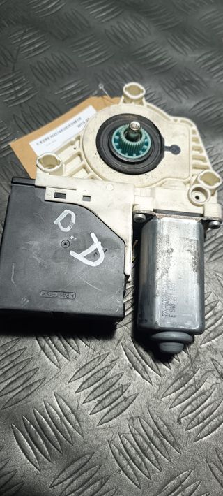 Motor Elevalunas Delantero Derecho Seat Leon 2012