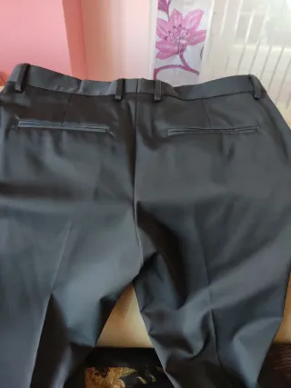 Traje Zara Talla 48 y Camisa Talla S