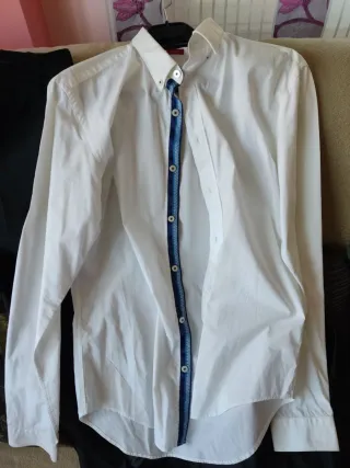 Traje Zara Talla 48 y Camisa Talla S