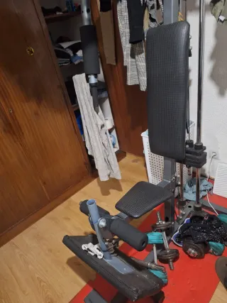 Máquina de gimnasio multifunción