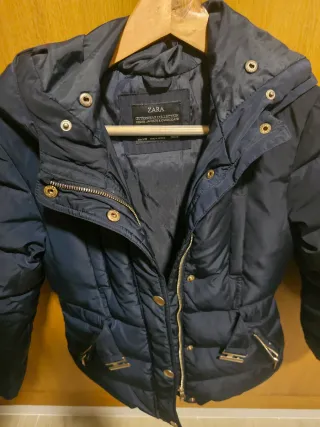 Chaqueta niña Zara plumas azul Talla M talla 140cm