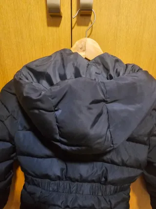 Chaqueta niña Zara plumas azul Talla M talla 140cm