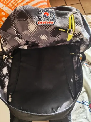 Zaino Invicta nero e giallo