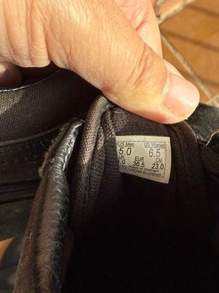 Vans Negras talla 36’5