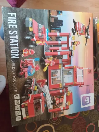 Estación de bomberos de juguete