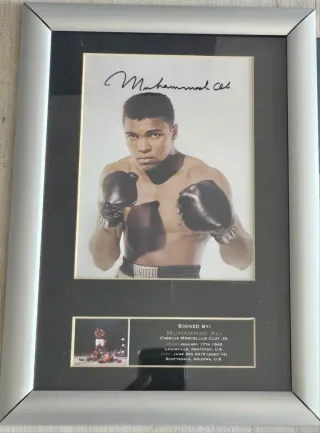 Muhammad Ali Firmado Cassius Clay Jr. Firmado