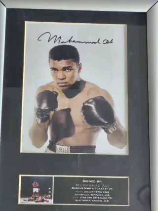 Muhammad Ali Firmado Cassius Clay Jr. Firmado