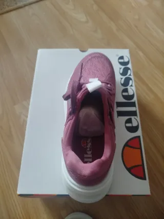 Zapatillas Ellesse rosas