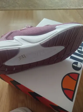 Zapatillas Ellesse rosas