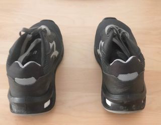 Zapatos de seguridad negros y grises. U.Power.