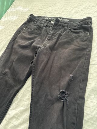 Pantalones vaqueros H&M Skinny Fit rotos