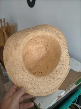 Sombrero de paja tejido con cinta