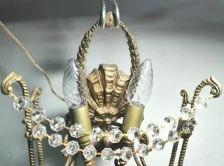 APLIQUE antiguo de bronce y cristal tallado