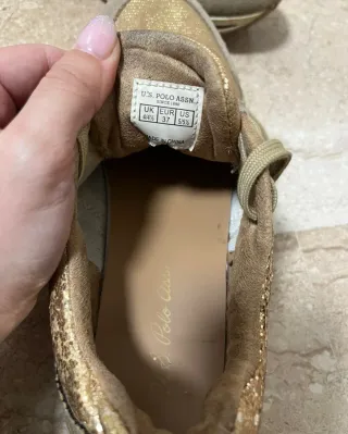 Zapatillas U.S. Polo Assn. Beige y Dorado