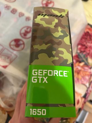 GFORCE GTX 1650 NUEVA SIN USAR