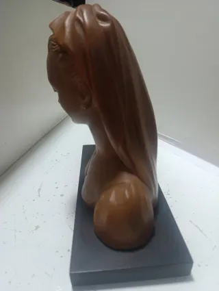 Virgen María terracota firmada JM Ullan