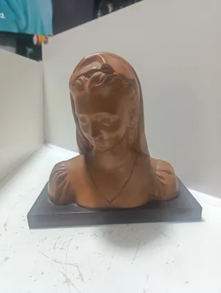 Virgen María terracota firmada JM Ullan