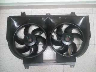 Electroventilador Negro Nissan Vanette