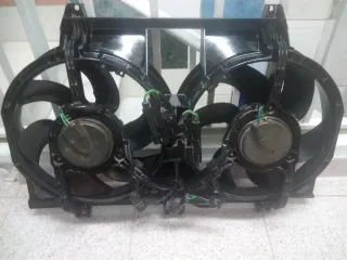 Electroventilador Negro Nissan Vanette