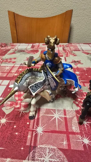 Figuras Caballeros Medievales