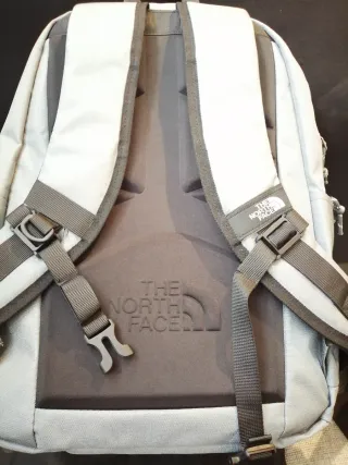 Mochila The North Face con monedero